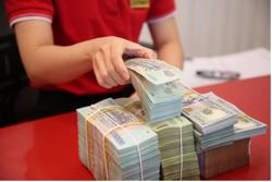 Nhiều ngân hàng âm thầm tăng lãi suất gửi tiết kiệm