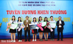 Một học sinh Đắk Lắk đạt 1570/1600 điểm SAT, thuộc Top 1% thế giới