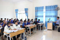 Đặt hàng đào tạo nguồn nhân lực chất lượng cao người dân tộc thiểu số trong một số ngành, lĩnh vực