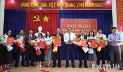 Huyện Ea Kar: Công bố các quyết định về sắp xếp tổ chức bộ máy và công tác cán bộ 