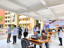 Thí sinh thi đánh giá năng lực tăng kỷ lục