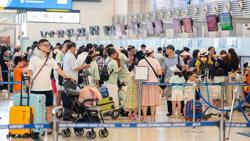Giá vé máy bay Việt Nam bao giờ giảm?