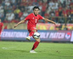 'Bão' chấn thương ở đội tuyển Việt Nam