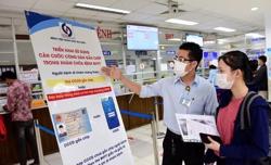 Ngưng cấp thẻ BHYT giấy từ 1-6, người dân cần làm gì để đảm bảo quyền lợi khám chữa bệnh?