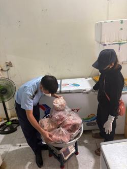 Đắk Lắk: Tiêu hủy gần 400kg thịt heo và xử phạt gần 50 triệu đồng cơ sở kinh doanh thực phẩm không rõ nguồn gốc
