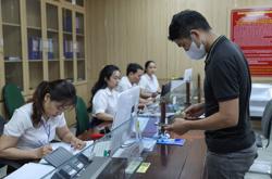 Giữ nguyên lương, phụ cấp 6 tháng cho cán bộ sau sắp xếp