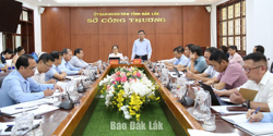 Tập trung phát triển ngành, sản phẩm công nghiệp chủ lực, có nét riêng