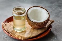 Xác định 2 tính năng hỗ trợ điều trị ung thư của dầu dừa