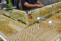 Giá vàng hôm nay, 19-9: Giảm mạnh do chốt lời