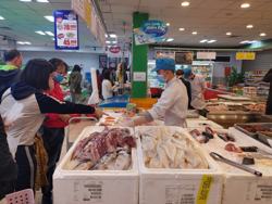 Không để xảy ra thiếu hàng, sốt giá