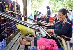 Đánh thức tiềm năng du lịch cộng đồng ở buôn Kuôp