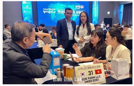 Tham gia Hội chợ triển lãm thực phẩm lên men quốc tế Jeonju – Hàn Quốc