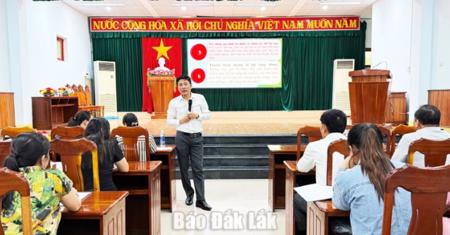 Nâng cao năng lực cho cán bộ làm công tác giảm nghèo