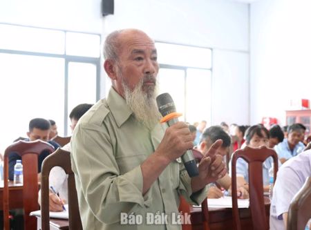 Cử tri các xã biên giới kiến nghị đầu tư hạ tầng, thúc đẩy phát triển vùng biên