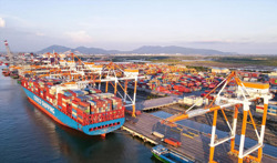 Tháng 2/2026, tổng trị giá xuất nhập khẩu hàng hóa của Việt Nam đạt 67,19 tỷ USD