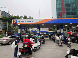 Bộ Tài chính đề xuất giảm một nửa thuế môi trường với xăng, dầu