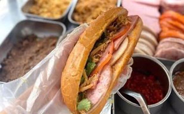 61 người nhập viện nghi ngộ độc thực phẩm sau khi ăn bánh mì