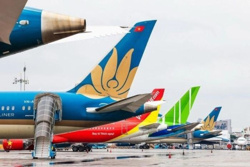Nhiên liệu bay bảo đảm hết tháng 4, đang nghiên cứu, đánh giá việc tăng trần vé máy bay