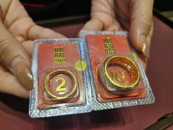 Giá vàng miếng SJC và vàng nhẫn quay đầu tăng vọt