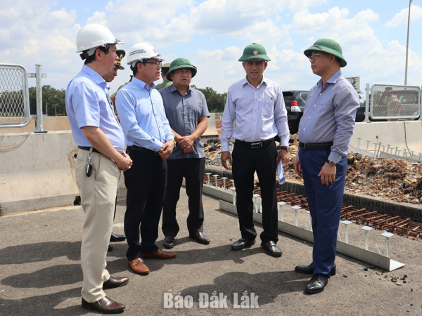 Phó Chủ tịch UBND tỉnh Trương Công Thái kiểm tra thực địa Dự án cao tốc Khánh Hòa - Buôn Ma Thuột