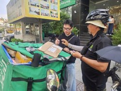 Sàn thương mại điện tử liên tục tăng phí