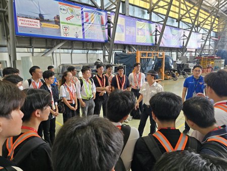 Chọn ngành học gì để không lỗi thời?