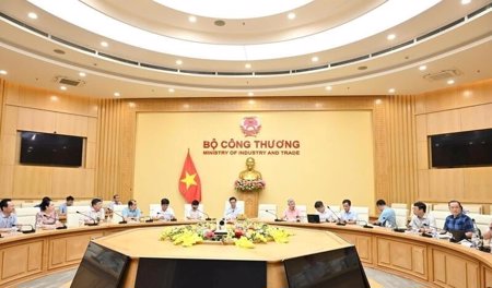 Bộ Công Thương đồng loạt triển khai các giải pháp vận hành, tiết kiệm điện