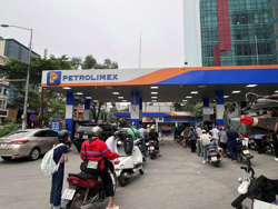 Kéo dài giảm thuế nhập khẩu xăng, dầu về 0% tới hết tháng 6