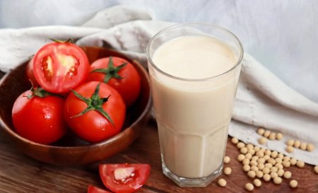 Điều kỳ diệu xảy ra sau 4 tuần “nạp” cà chua, đậu nành