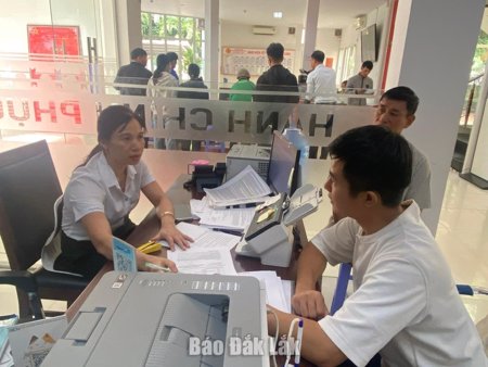 Cắt giảm thủ tục hành chính, rộng cửa đón nhà đầu tư