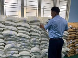 Bộ Công Thương cùng lúc ban hành 2 quyết định bảo vệ ngành mía đường