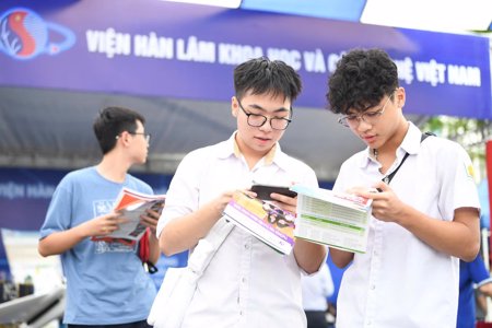 Lần đầu tiên có chứng chỉ giáo dục đại học, học đến đâu ghi nhận đến đó