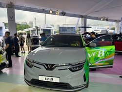 Miễn lệ phí trước bạ đến năm 2030, người mua xe điện tiết kiệm cả trăm triệu đồng