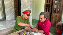 Đưa công nghệ số về thôn, xóm ở Đồng Xuân