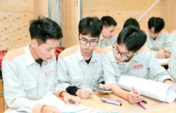 Tháo gỡ những nút thắt của hệ thống giáo dục nghề nghiệp