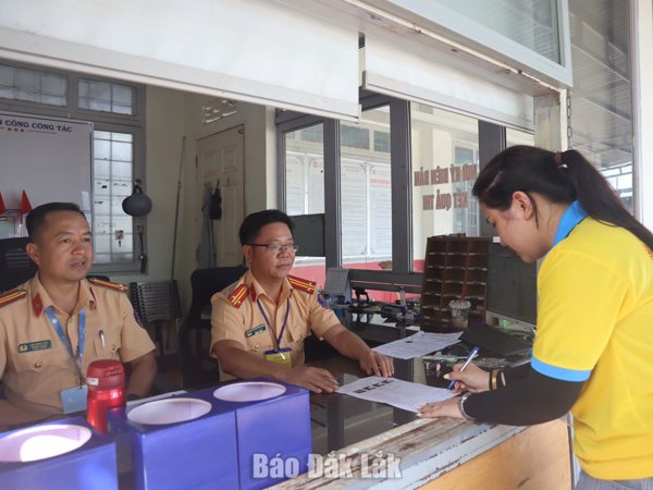 Công an tỉnh Đắk Lắk áp dụng quy định mới về sát hạch, cấp giấy phép lái xe