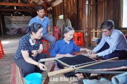 Đánh giá hiệu quả chính sách hỗ trợ du lịch cộng đồng tại buôn Tuôr