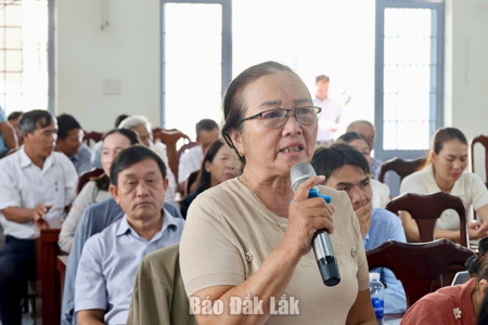 Cử tri xã Phú Xuân kiến nghị nhiều vấn đề dân sinh