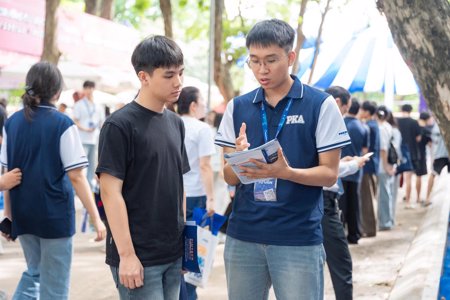 Điểm chuẩn đại học dự kiến hạ nhiệt ở nhiều ngành