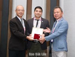 Từ cậu học trò vùng quê đến nhà khoa học tốp 2% thế giới