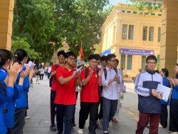 Bức tranh điểm chuẩn đại học 2026: Mức điểm tuyệt đối và những cuộc đua phân hóa