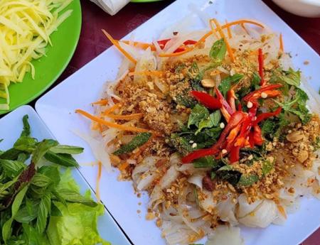 Ăn gì ở Cam Ranh: Bản đồ vị giác từ đầm Thủy Triều đến bàn ăn Alma Resort