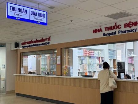BHYT hộ gia đình: Càng đông người tham gia, mức đóng càng giảm