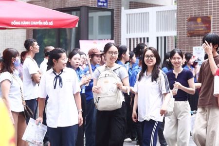 Hàng trăm chỉ tiêu tuyển bổ sung, thí sinh cân nhắc khi đăng ký