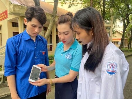 Chủ động tra cứu giá trị sử dụng thẻ BHYT trước năm học mới
