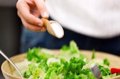 Cẩn trọng với “bẫy” muối trong bữa ăn