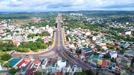 Kiến tạo cực tăng trưởng mới