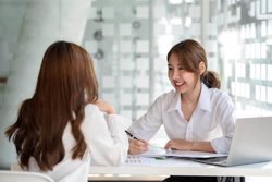 Pháp chế doanh nghiệp tuyển ai: Yêu cầu thật từ phía nhà tuyển dụng
