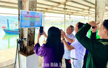 Xây dựng “thế trận lòng dân” trên không gian số