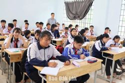 Từ sắp xếp trường lớp đến đổi mới quản trị trường học